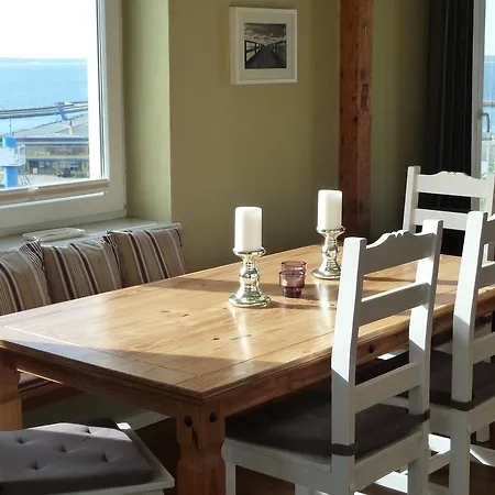 Ferienhaus Leuchtturmblick 度假居 萨斯尼茨