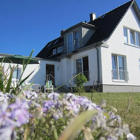 Ferienhaus Leuchtturmblick * 萨斯尼茨
